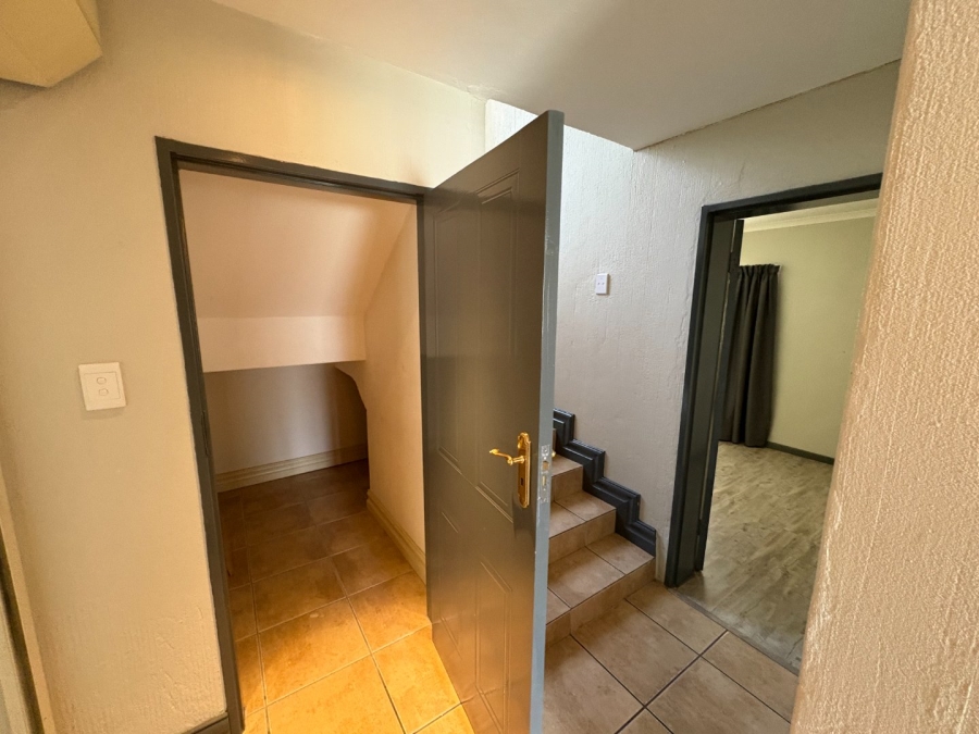 4 Bedroom Property for Sale in Garsfontein Gauteng