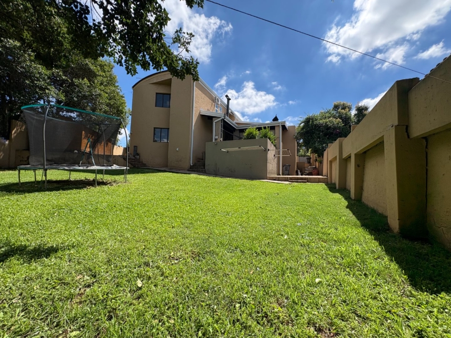 4 Bedroom Property for Sale in Garsfontein Gauteng