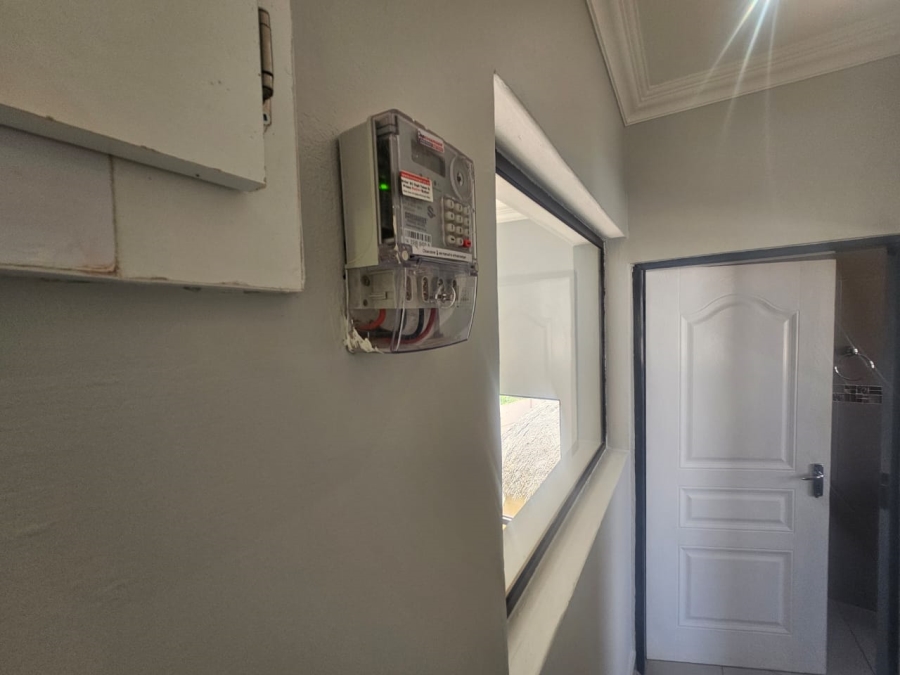 To Let 2 Bedroom Property for Rent in Groenkloof Gauteng