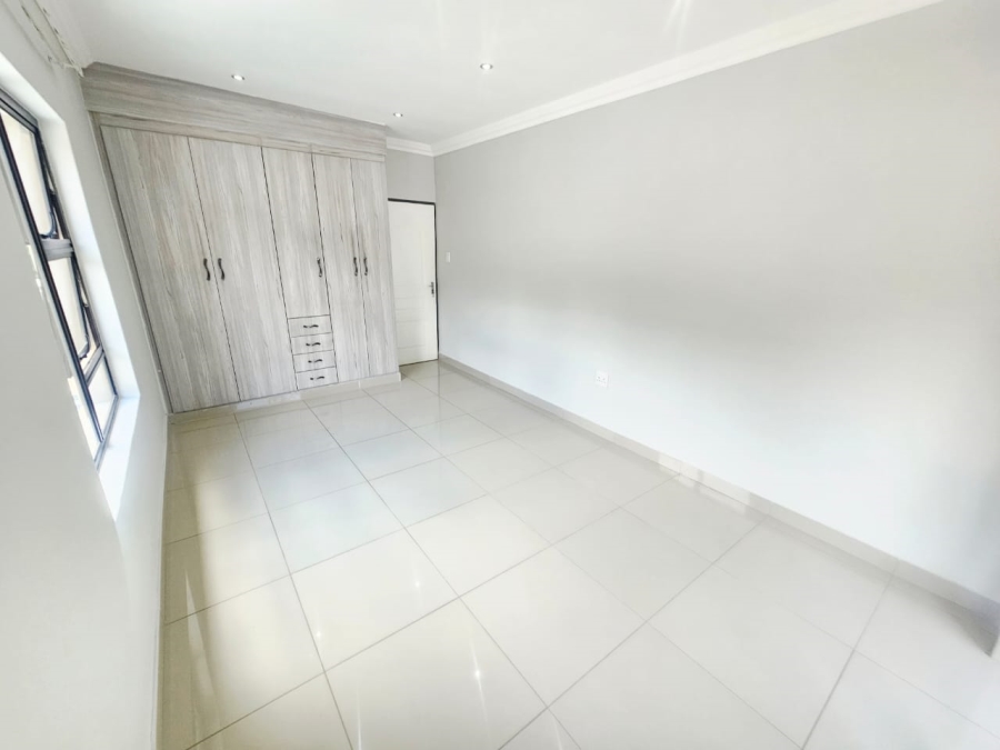 To Let 2 Bedroom Property for Rent in Groenkloof Gauteng