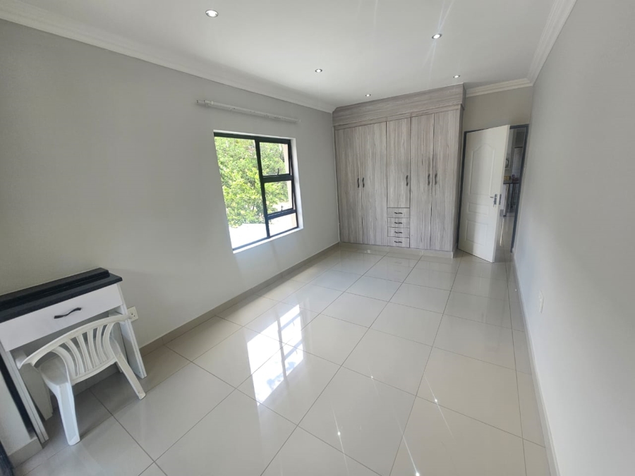 To Let 2 Bedroom Property for Rent in Groenkloof Gauteng