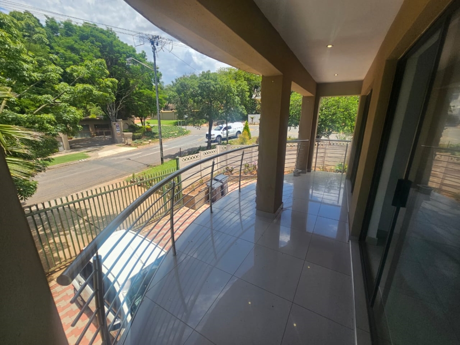 To Let 2 Bedroom Property for Rent in Groenkloof Gauteng