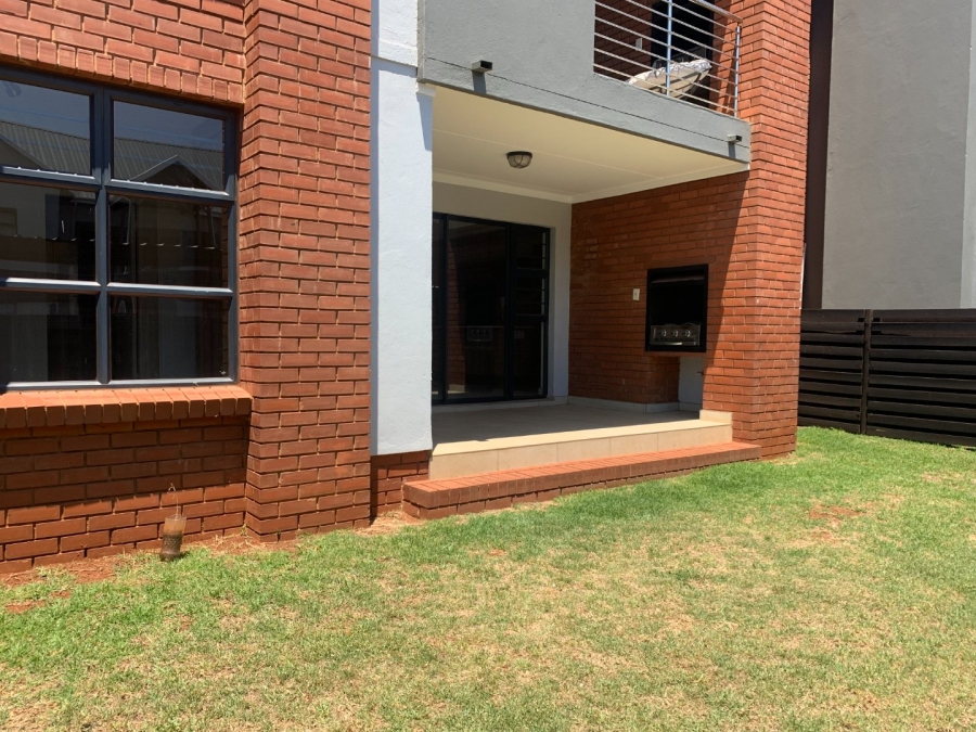 To Let 3 Bedroom Property for Rent in Glen Marais Gauteng