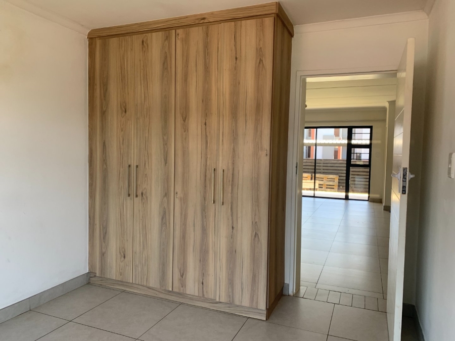 To Let 3 Bedroom Property for Rent in Glen Marais Gauteng