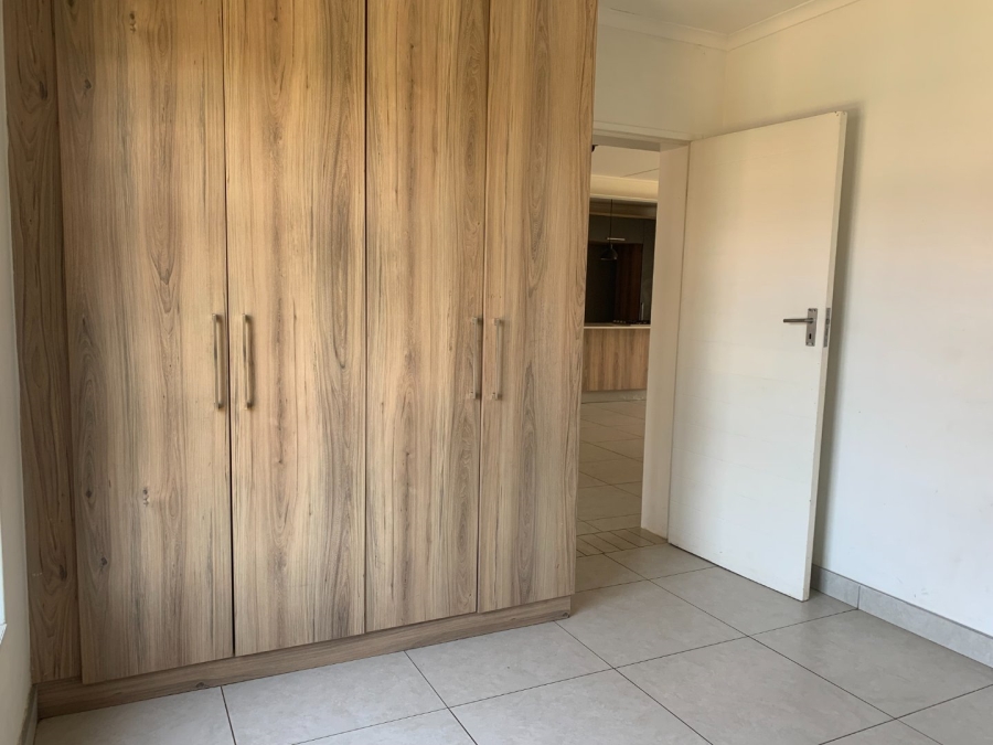 To Let 3 Bedroom Property for Rent in Glen Marais Gauteng