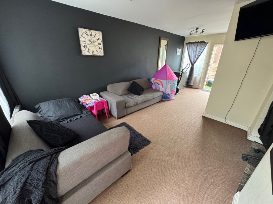 2 Bedroom Property for Sale in Van Riebeeck Park Gauteng