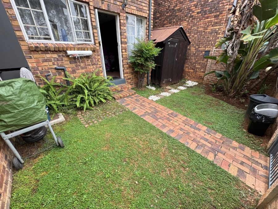 2 Bedroom Property for Sale in Van Riebeeck Park Gauteng