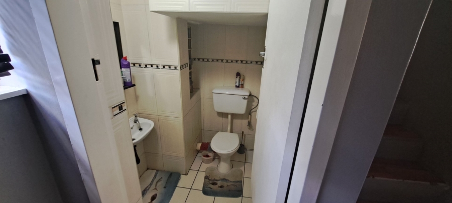 To Let 2 Bedroom Property for Rent in Eastleigh Gauteng