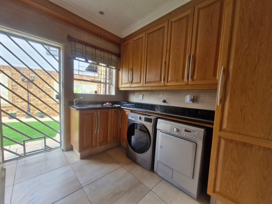 4 Bedroom Property for Sale in Sunward Park Gauteng