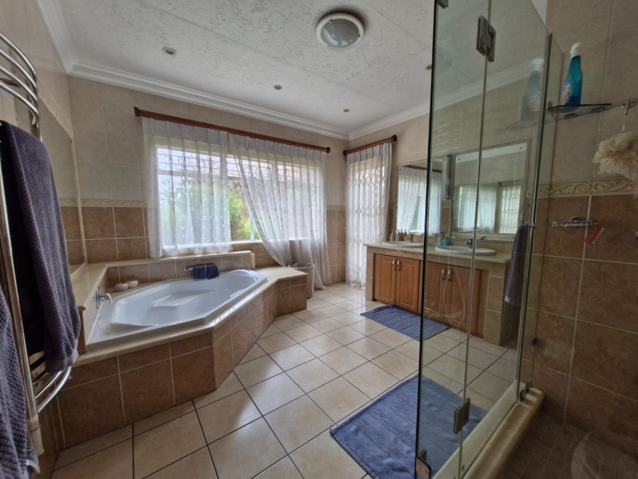 4 Bedroom Property for Sale in Sunward Park Gauteng