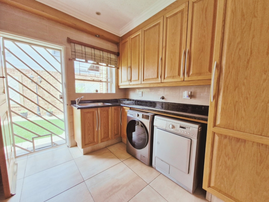 4 Bedroom Property for Sale in Sunward Park Gauteng