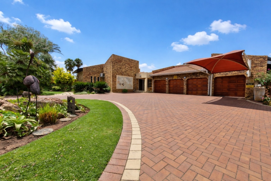 4 Bedroom Property for Sale in Sunward Park Gauteng