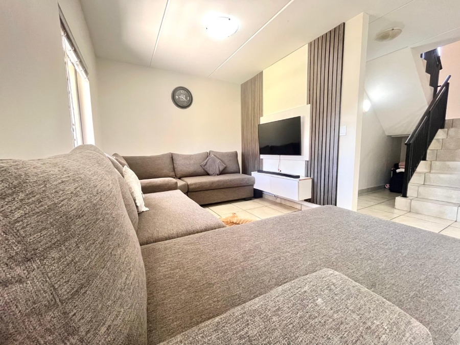 3 Bedroom Property for Sale in Raslouw Gauteng