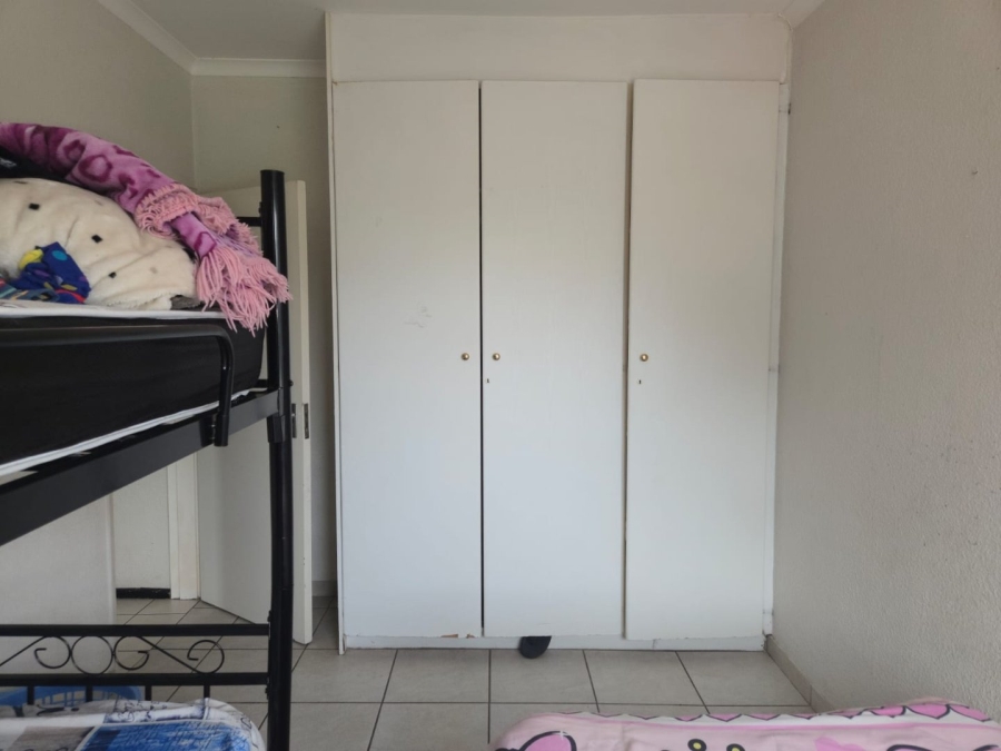To Let 2 Bedroom Property for Rent in Sunnyridge Gauteng