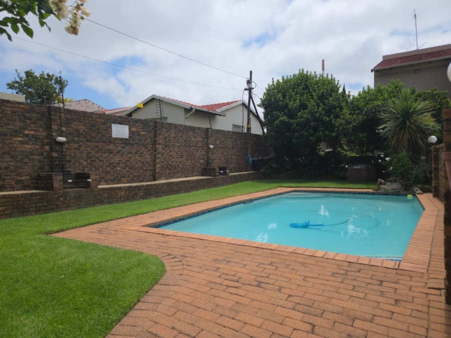 To Let 2 Bedroom Property for Rent in Sunnyridge Gauteng
