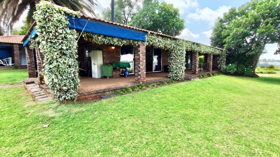 3 Bedroom Property for Sale in Vaal Marina Gauteng