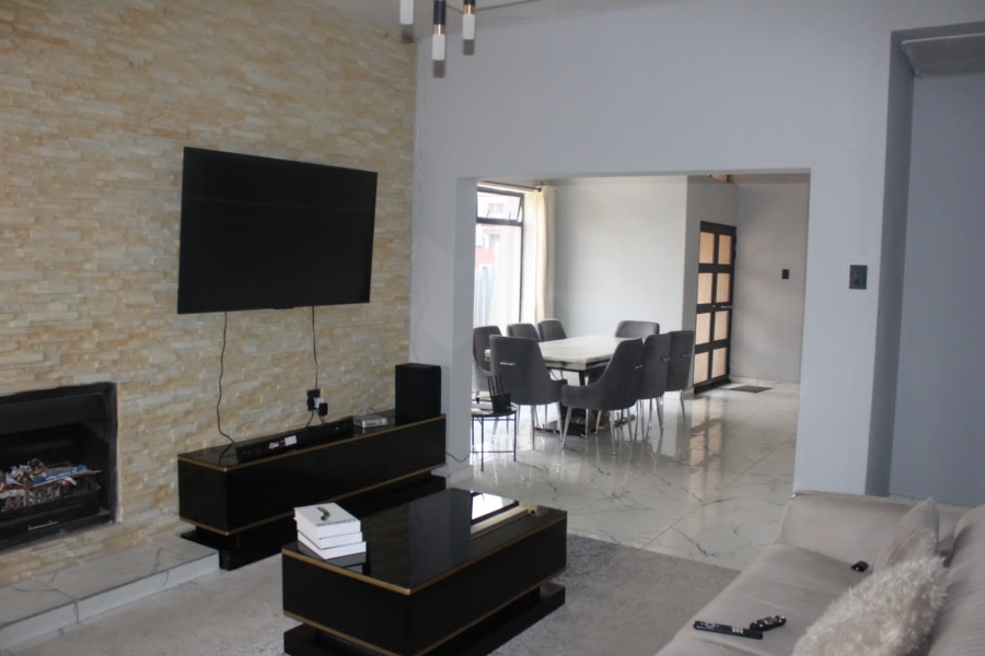 3 Bedroom Property for Sale in Selcourt Gauteng