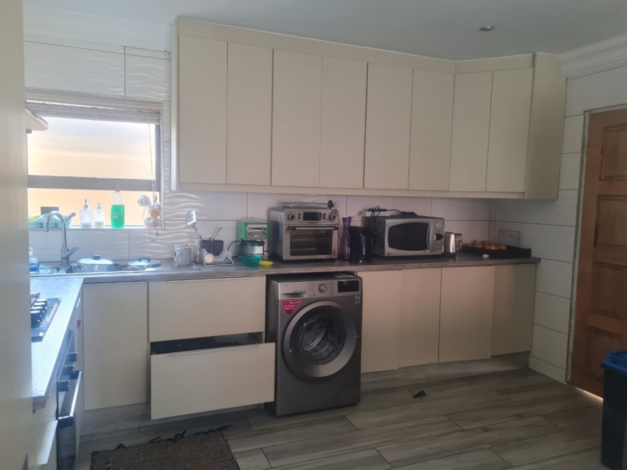 To Let 2 Bedroom Property for Rent in Kibler Park Gauteng