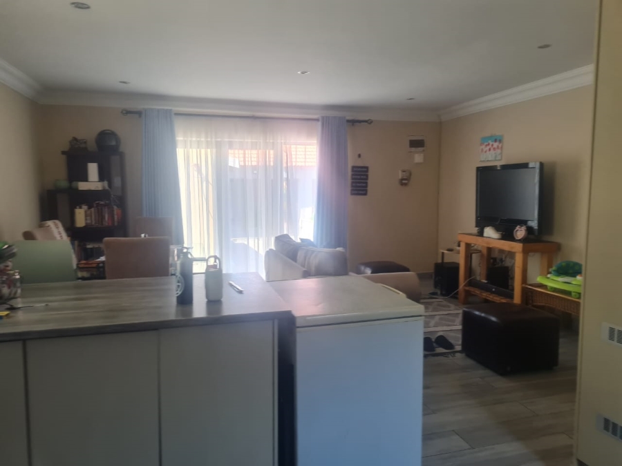 To Let 2 Bedroom Property for Rent in Kibler Park Gauteng