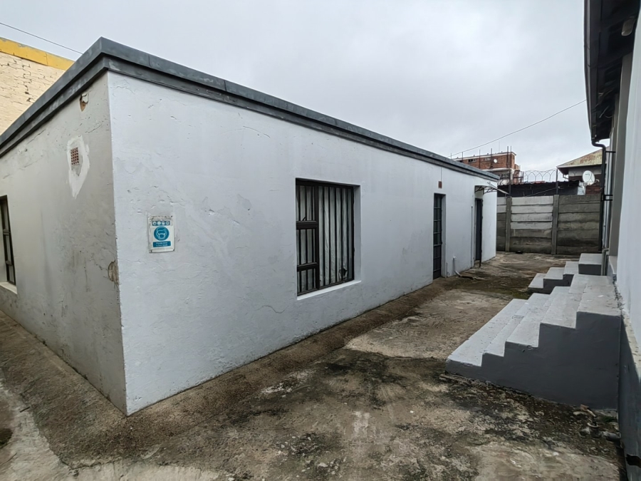 12 Bedroom Property for Sale in Brixton Gauteng