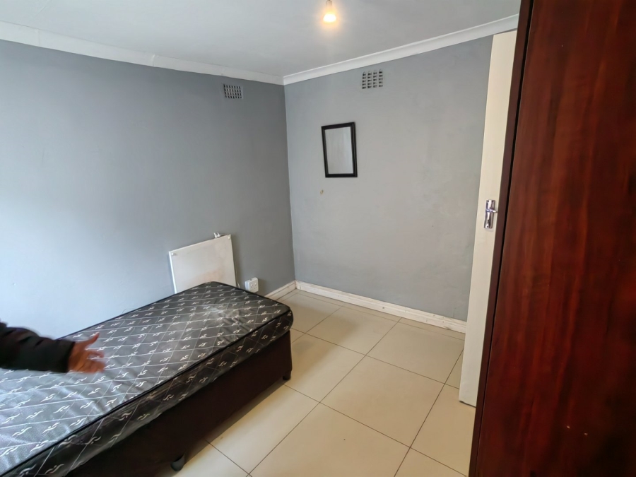 12 Bedroom Property for Sale in Brixton Gauteng