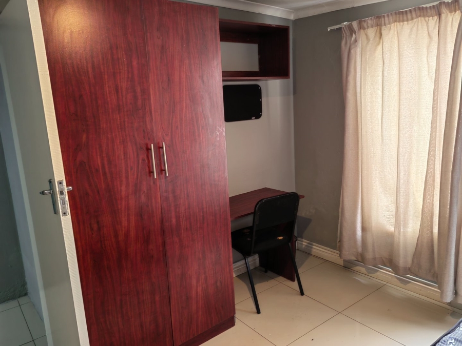 12 Bedroom Property for Sale in Brixton Gauteng