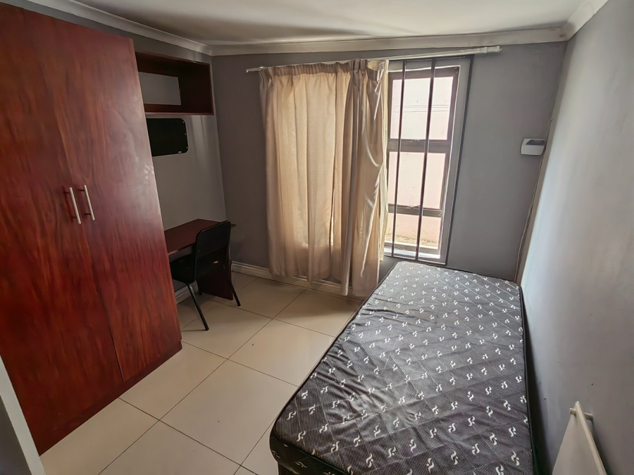12 Bedroom Property for Sale in Brixton Gauteng