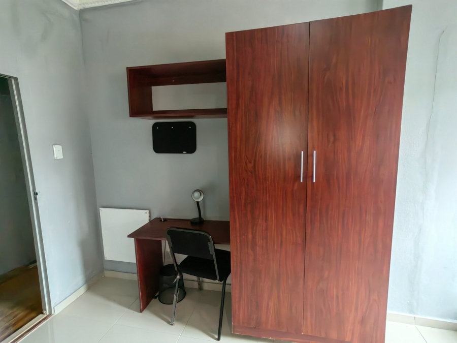 12 Bedroom Property for Sale in Brixton Gauteng