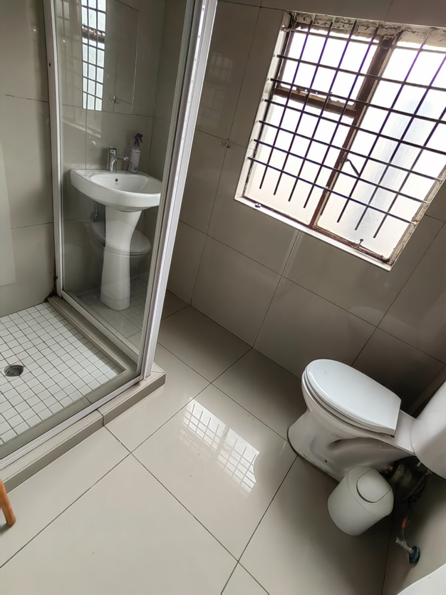 12 Bedroom Property for Sale in Brixton Gauteng