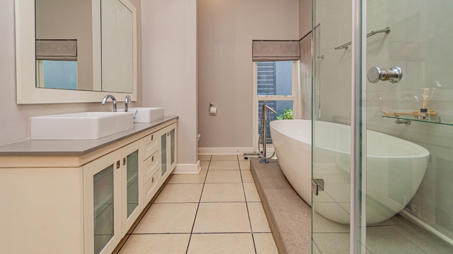  Bedroom Property for Sale in Midstream Estate Gauteng