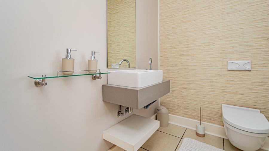  Bedroom Property for Sale in Midstream Estate Gauteng