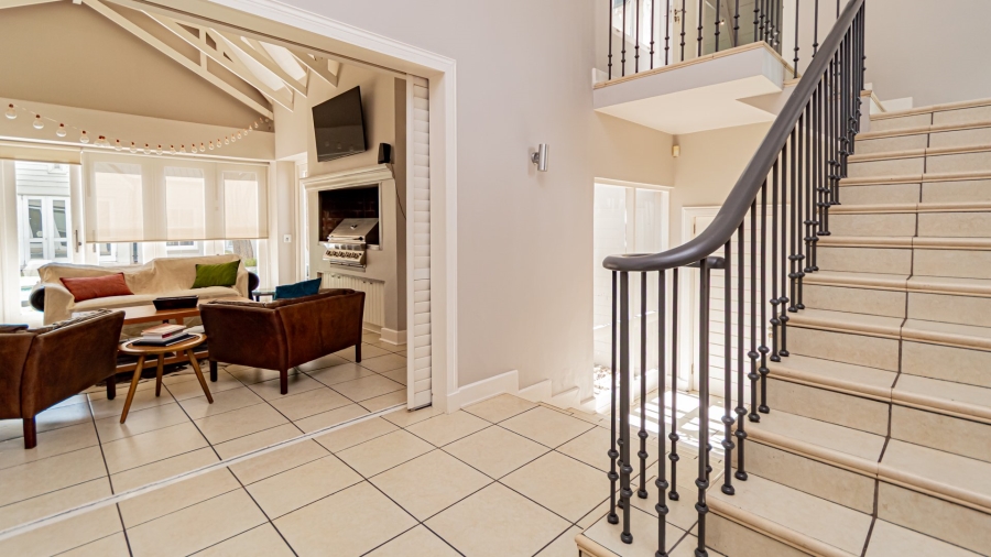  Bedroom Property for Sale in Midstream Estate Gauteng