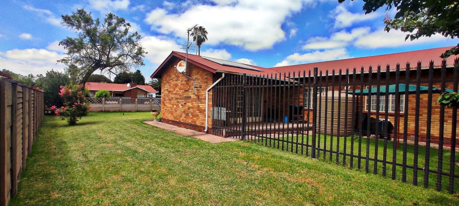 3 Bedroom Property for Sale in Vanderbijlpark SE 1 Gauteng