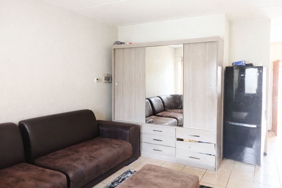 2 Bedroom Property for Sale in Comet Gauteng