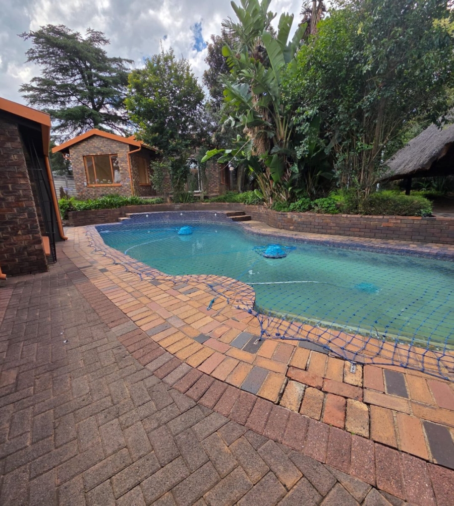 To Let 3 Bedroom Property for Rent in Halfway Gardens Gauteng