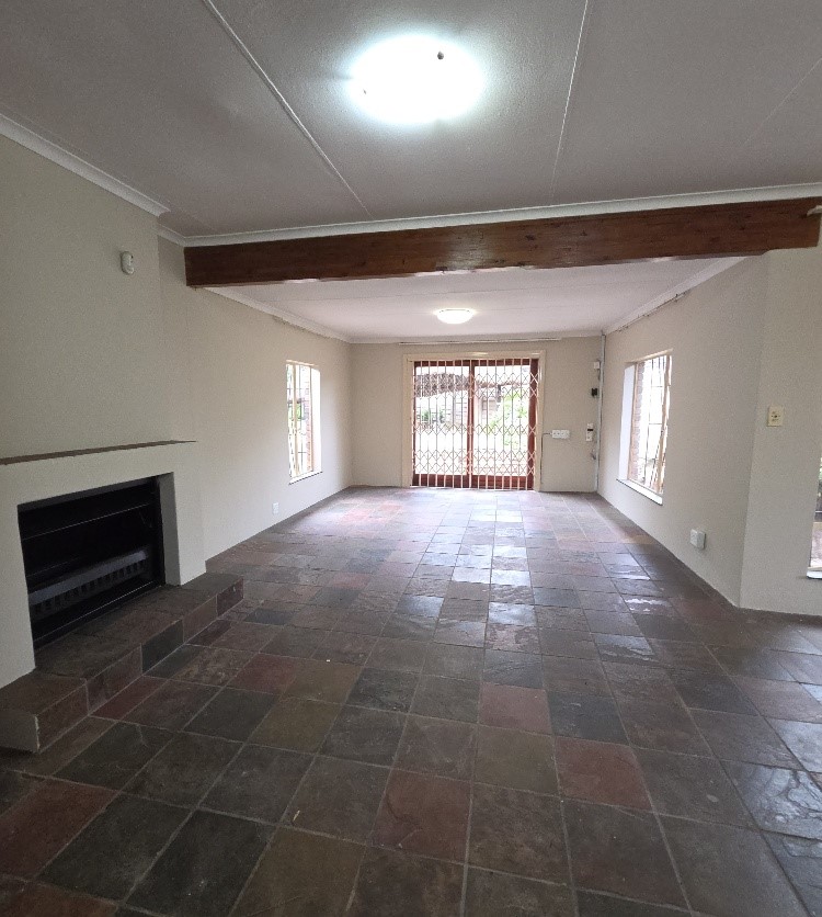 To Let 3 Bedroom Property for Rent in Halfway Gardens Gauteng