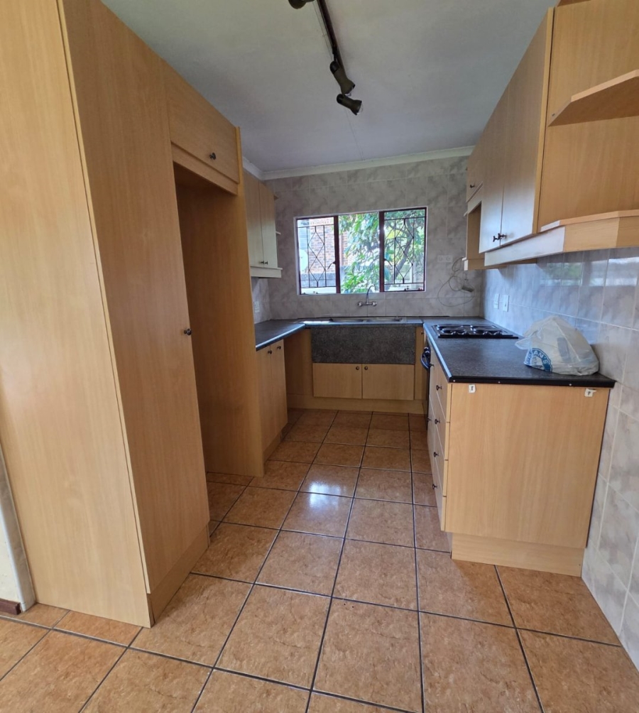 To Let 3 Bedroom Property for Rent in Halfway Gardens Gauteng