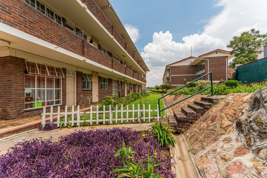 1 Bedroom Property for Sale in Florida Gauteng
