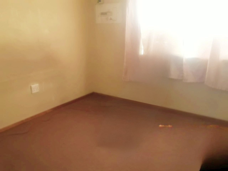 2 Bedroom Property for Sale in Elspark Gauteng