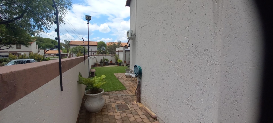 2 Bedroom Property for Sale in Annlin Gauteng