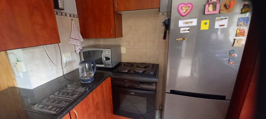 2 Bedroom Property for Sale in Annlin Gauteng