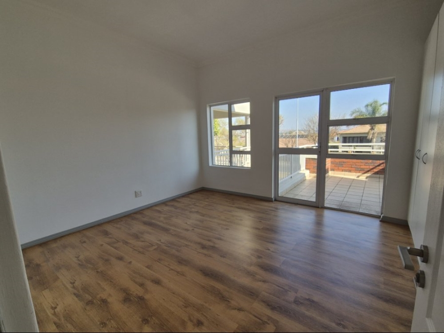 2 Bedroom Property for Sale in Greenstone Hill Gauteng