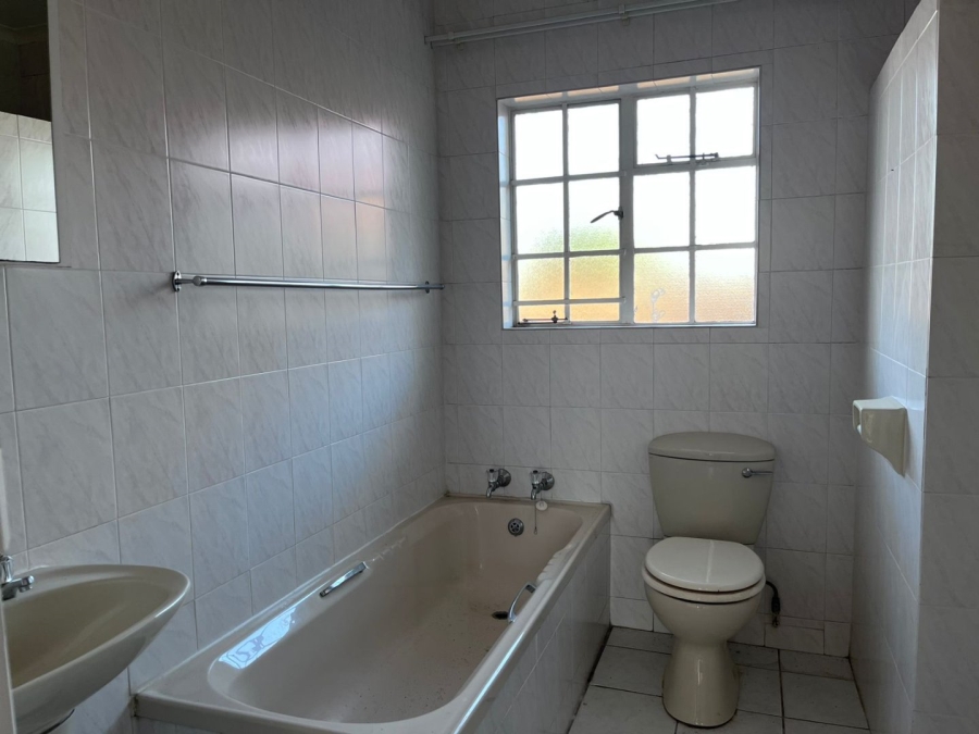 1 Bedroom Property for Sale in Vereeniging Gauteng