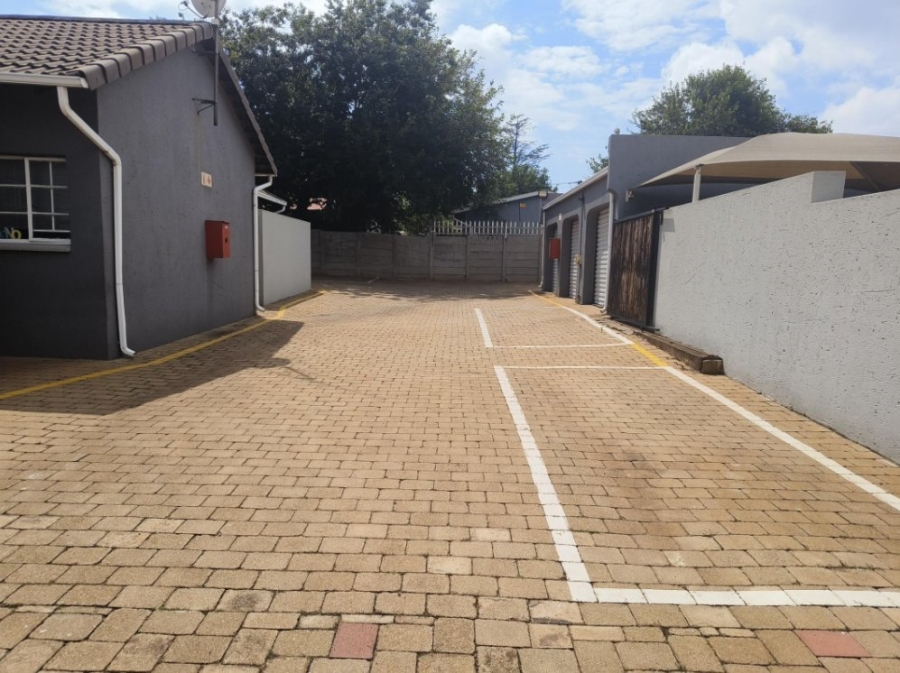  Bedroom Property for Sale in Klopperpark Gauteng