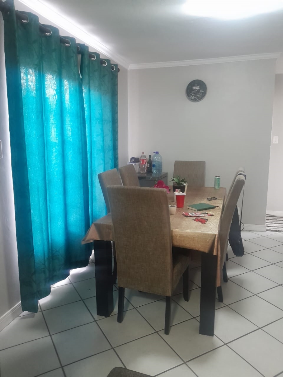 2 Bedroom Property for Sale in Amberfield Crest Estate Gauteng