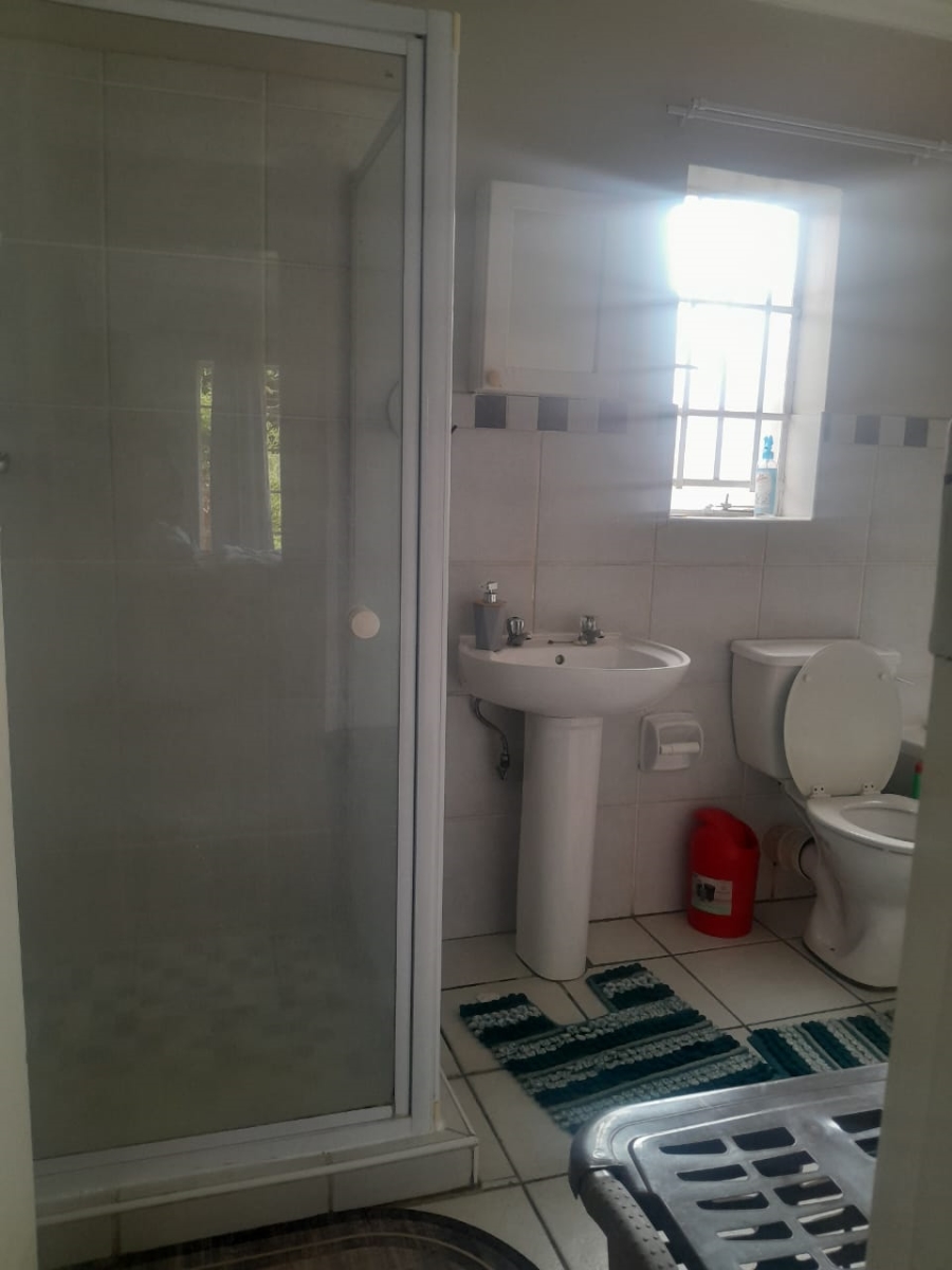 2 Bedroom Property for Sale in Amberfield Crest Estate Gauteng