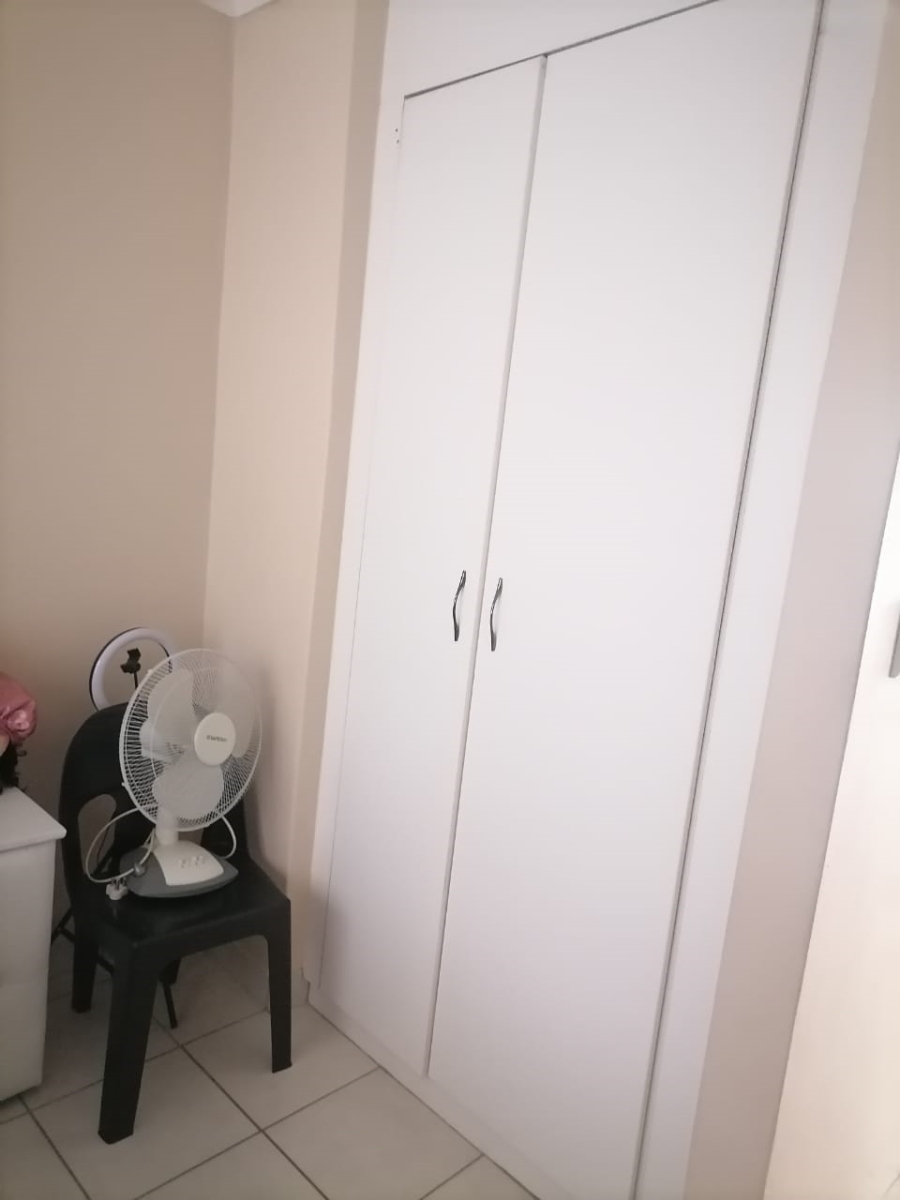 To Let 2 Bedroom Property for Rent in Albemarle Gauteng