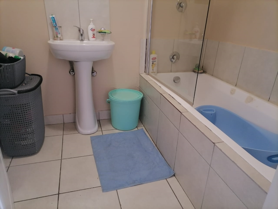 To Let 2 Bedroom Property for Rent in Albemarle Gauteng