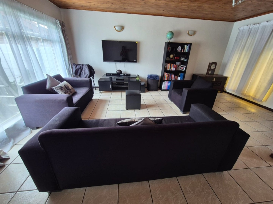 3 Bedroom Property for Sale in Rooihuiskraal Gauteng