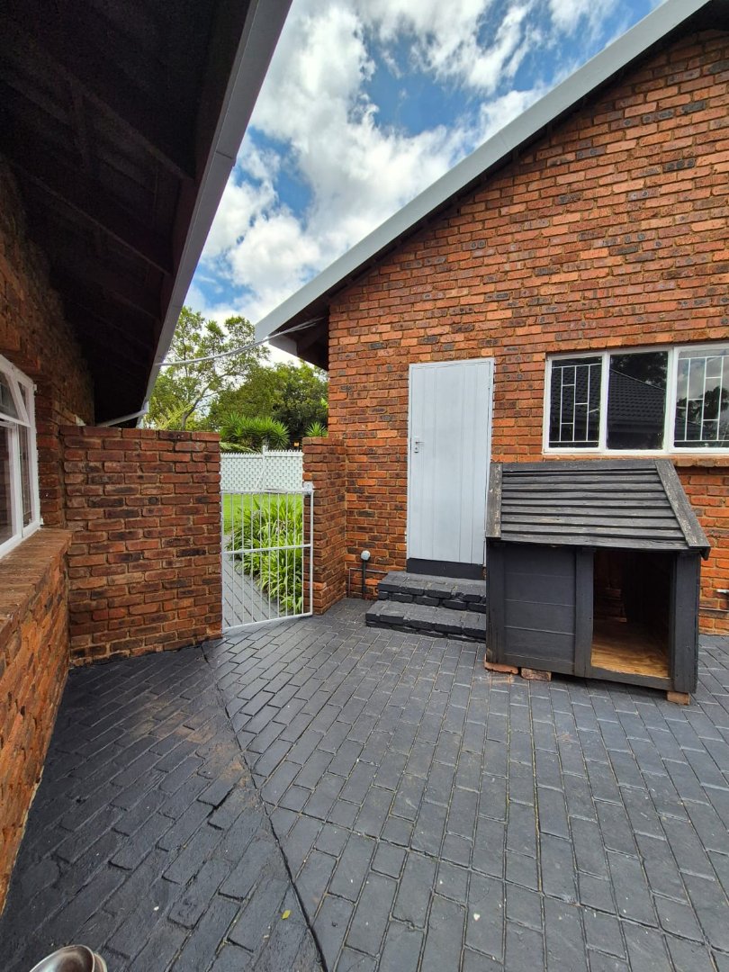 3 Bedroom Property for Sale in Rooihuiskraal Gauteng